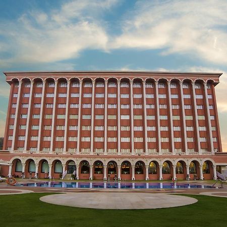 Ramoji Film City- Sitara Luxury Hotel Pedda Ambarpet Eksteriør billede