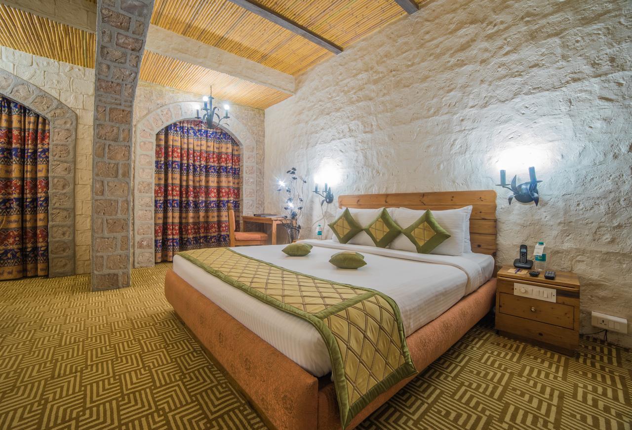 Ramoji Film City- Sitara Luxury Hotel Pedda Ambarpet Eksteriør billede