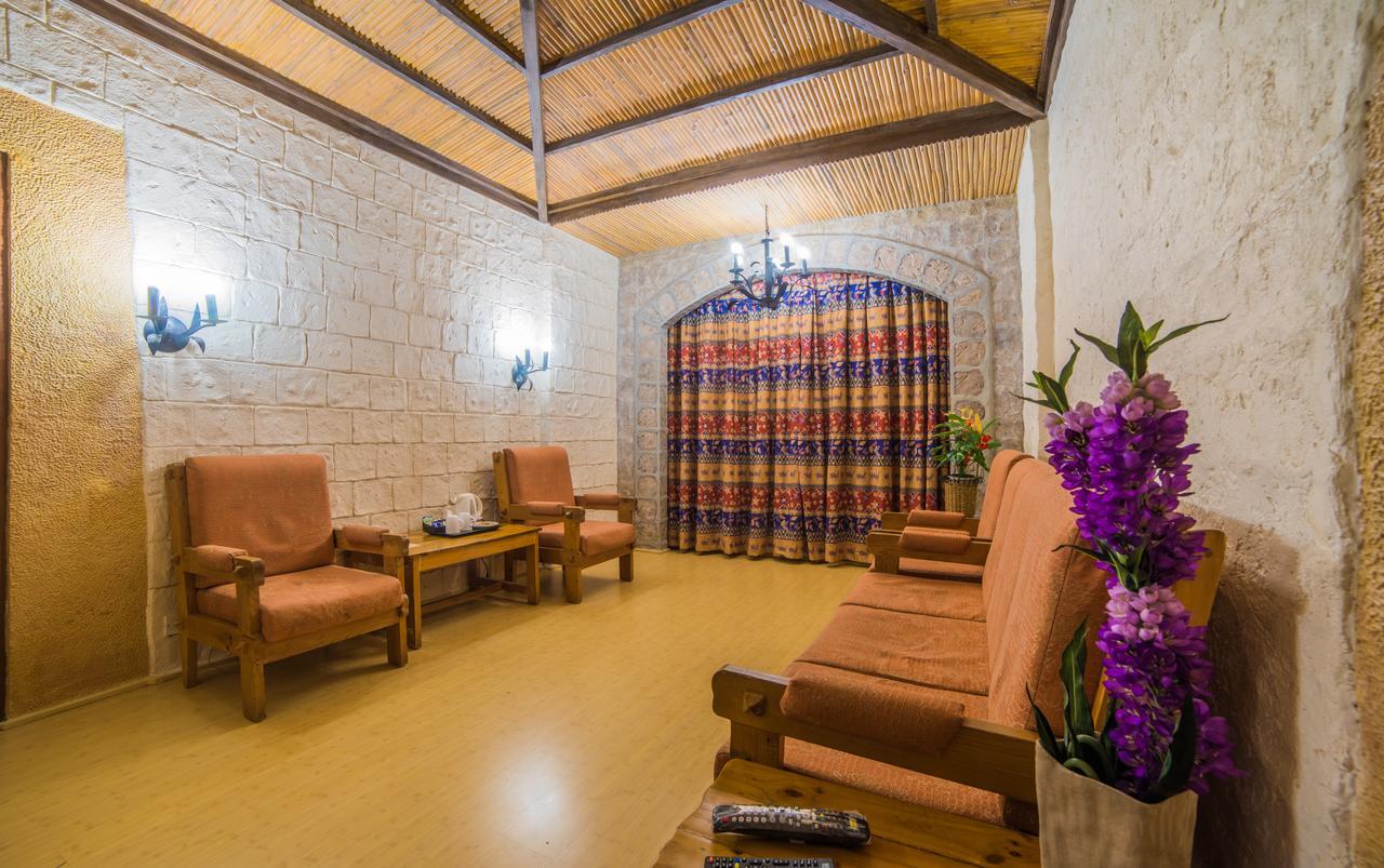 Ramoji Film City- Sitara Luxury Hotel Pedda Ambarpet Eksteriør billede