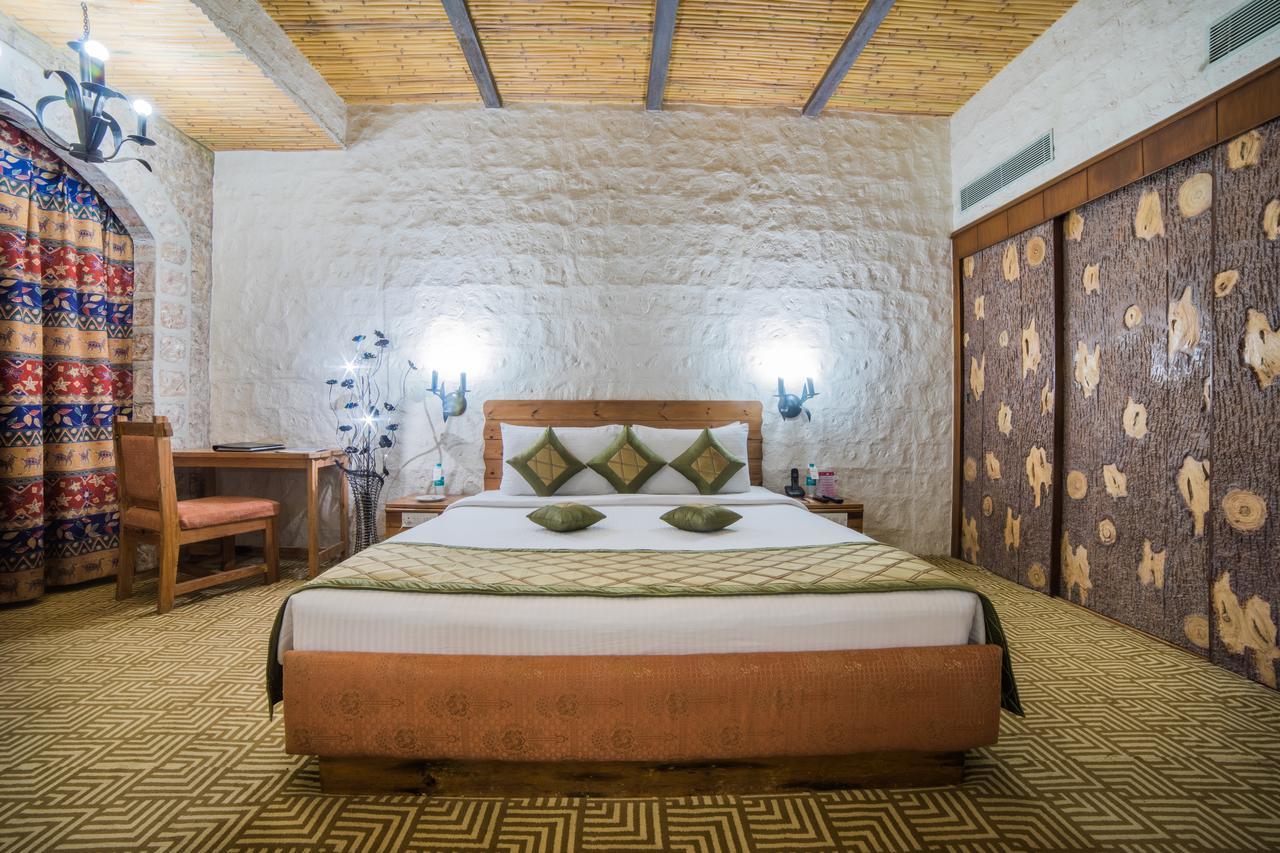 Ramoji Film City- Sitara Luxury Hotel Pedda Ambarpet Eksteriør billede