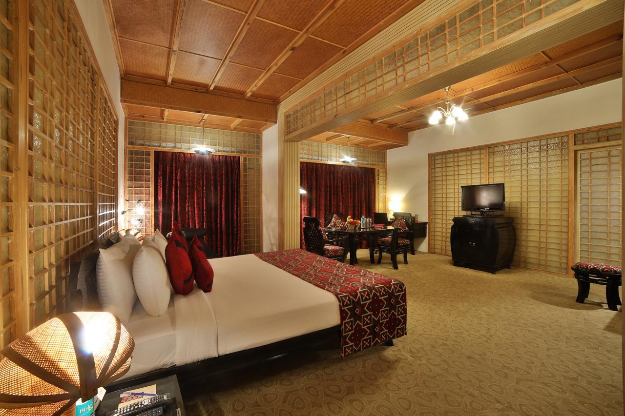 Ramoji Film City- Sitara Luxury Hotel Pedda Ambarpet Eksteriør billede